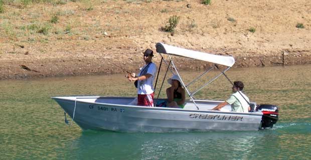 16′ Crestliner Fishing Boat