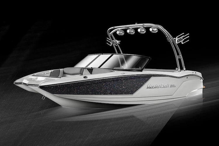 NXT Wakeboard boat